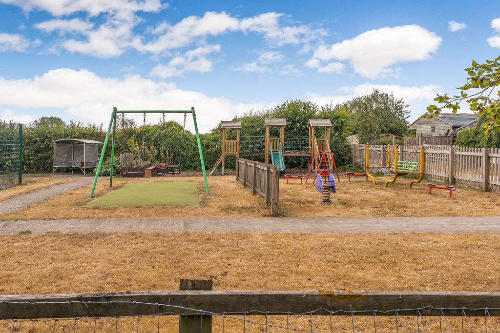 Daisy Hill, Farm Cottages Duns Tew